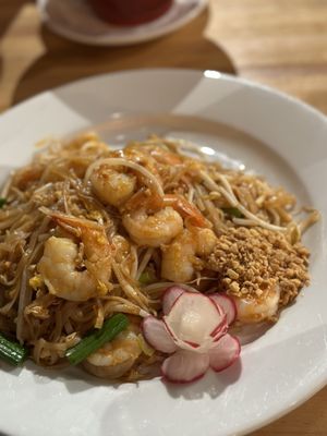 Pad Thai with shrimps