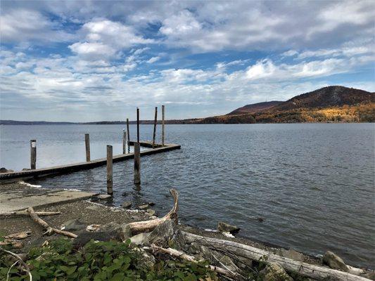 The floating dock into the Hudson.