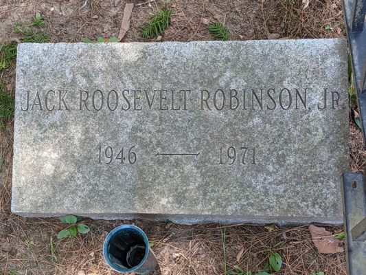 Jack Robinson Jr. (1946-1971). Eldest son; died in a tragic car accident.