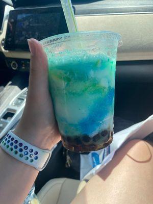 Blue hawaiian with tapioca boba