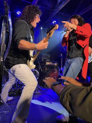 Journey Tribute Escape at The Siren Morro Bay CA.  SOLD OUT SHOW Award-Winning Tribute Show and Guitarist Jeff Ellis.  Chad Smith on Vocals.