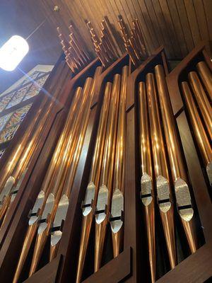 Pipe organ