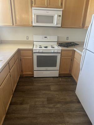 Outdated kitchen for 3k a month