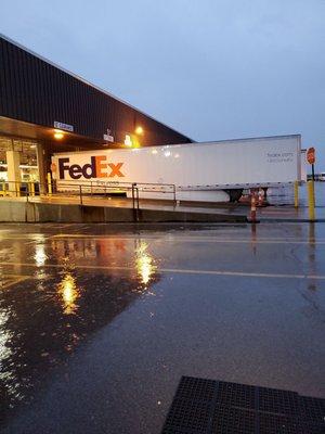 FedEx Ship Center