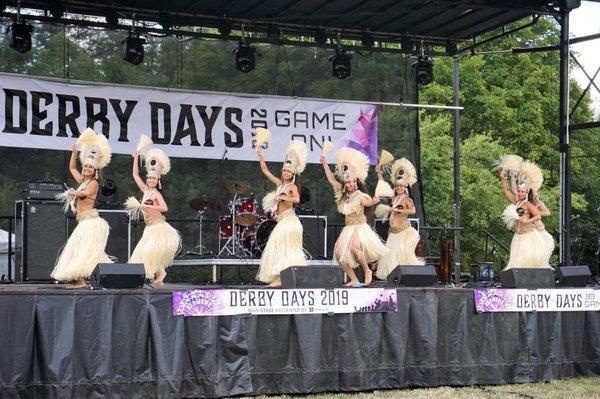 Live Entertainment by Food Vendors and Beer Garden.