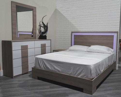 Queen LED bed with Nightstand, 8-drawer Dresser & Mirror! 
*Available in two-tone*
(GlossyWhite x GreyOak)