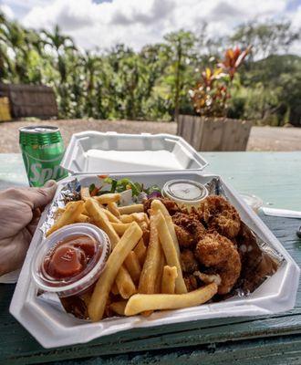 Coconut shrimp plate.