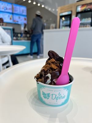 twist soft serve, 56% dark chocolate dip, oreo and biscoff crumbs