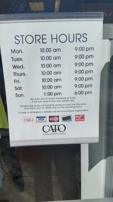 Here are the hours. Beware early birds, they open very late on Sunday.