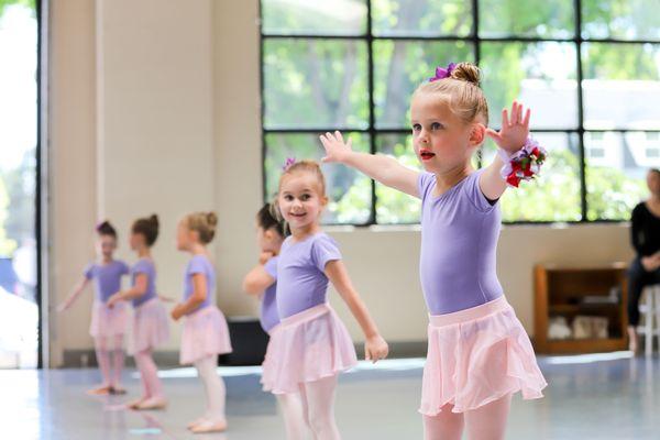 Creative 4 kids ballet class. Photo: Katya Ter-Antonyan