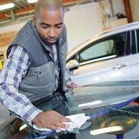 National Glass Experts offers windshield replacement and auto glass repair services in El Cajon, CA.