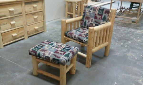 Log chair and ottoman