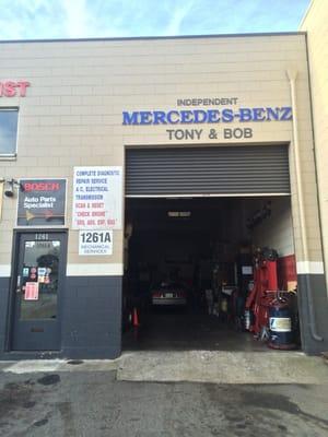 Tony and Bob Always Takes Good Care of My Car for Years Honest Good Price and Super Courteous.  Highly Recommend this Place