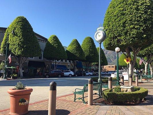 Beautiful Glendora! It's safe, quaint, clean and a fun place to live and thrive. Move your business to Glendora, you'll be glad you did!