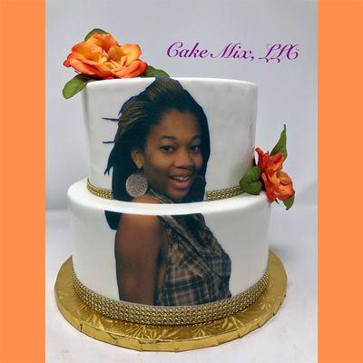 Personalized portrait cake