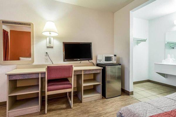 Room comes with Microwave, Refrigerator and Flat screen TV with Cable