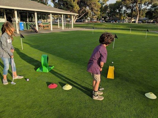 Golf clinics for ages 5-17 available starting March 18th!