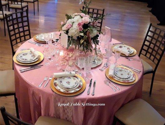 Elegant Table Setting Make Each Guest Feel Like Royalty!