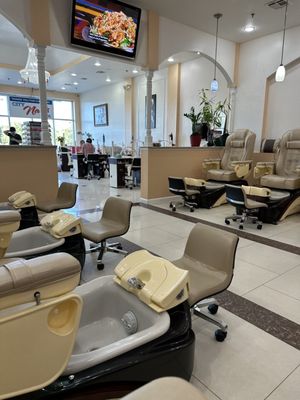 City Nails & Spa