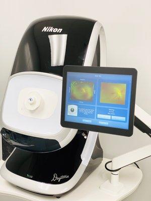 Optomap widefield retinal imaging included with comprehensive eye exams for glasses or contact lenses