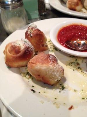 Garlic knots