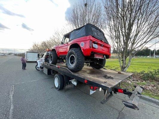 Roadside Assistance / Junk Car Removal - (253) 397-9100