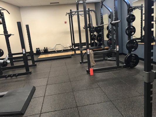 4 squat racks