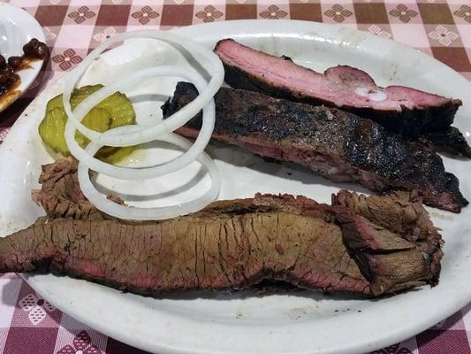 ribs + brisket in the 2 meat combo. very dry brisket.