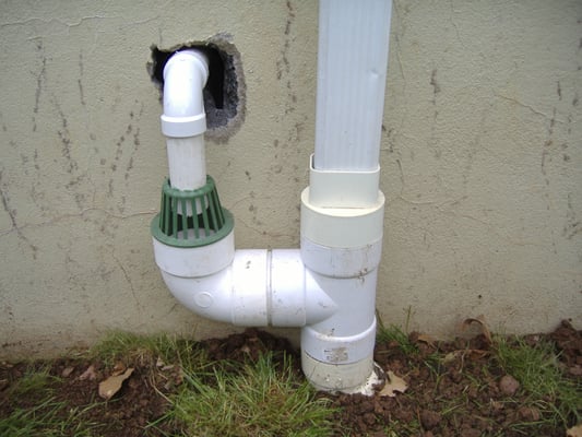 Discharge sump pump to gutter system,with freeze stop(green connection)