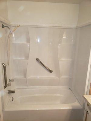 Bathtub Replacement with Grab Bars