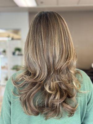 Jasmine Loren Salon & Blowdry Bar