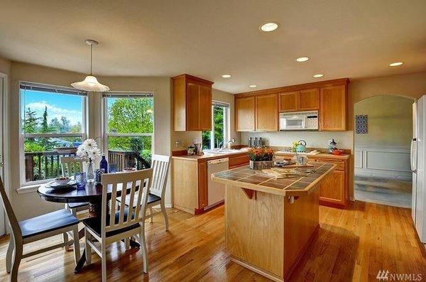 Kitchen + Breakfast Area