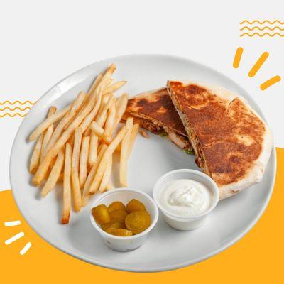 Order your shawarma Casida meal comes with crispy fries, creamy garlic sauce, and juicy pickles!