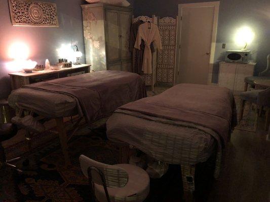 I love the feeling of my treatment room when it's set up for our couples massage service days  So cozy!