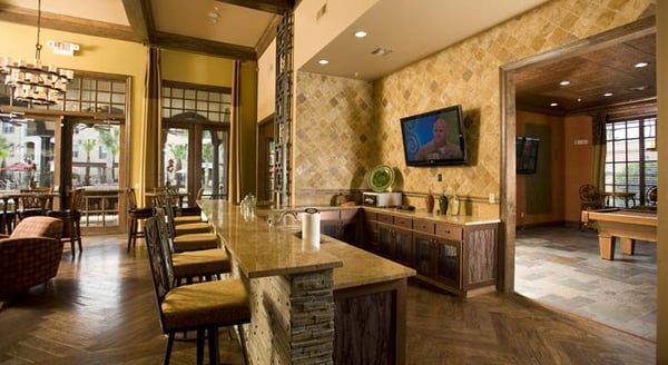 Woodland Hills Luxury Apartments