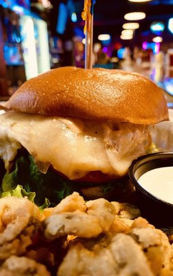 JJ's World Famous Cheese Burger (Pepperjack cheese) w/ side of Fried  jalapeños