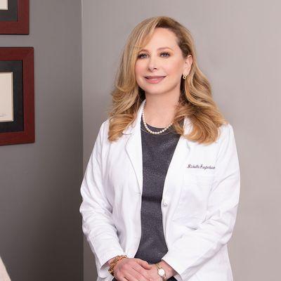 Dr Michelle Aszterbaum photographed by Orange Coast Magazine.