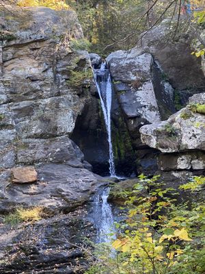 Kent Falls State Park - Hiking trail