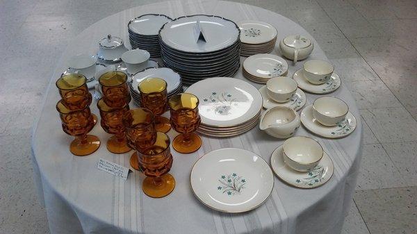 Vintage tablewares