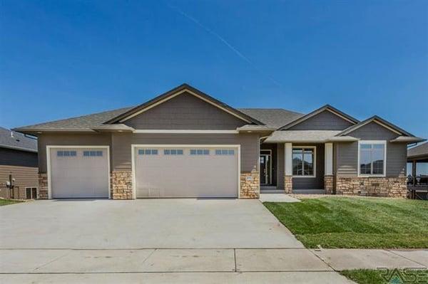 2012 S Canyon Ave., Sioux Falls