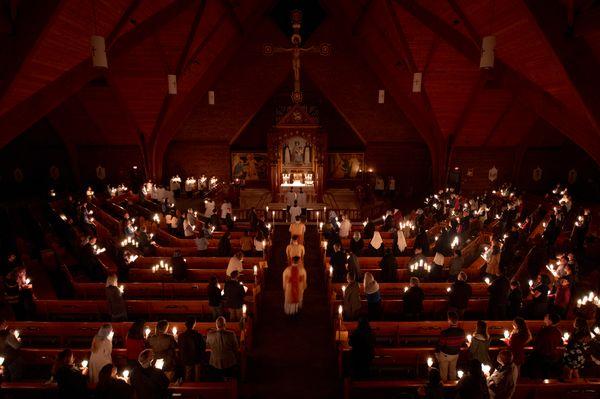 Annual Rorate Mass - Beautiful All-candlelit Mass