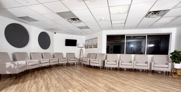 Gorup Therapy room - Evolutions Treatment Center Miami