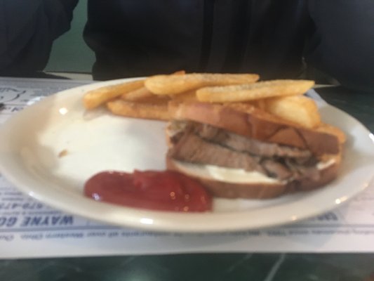 1/2 roast beef melt -lunch special