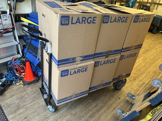 Hand truck foldable to carry more boxes in once, save time and money with us. Call move quickly LLC.