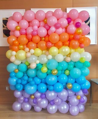 Organic Balloon wall - Rainbow