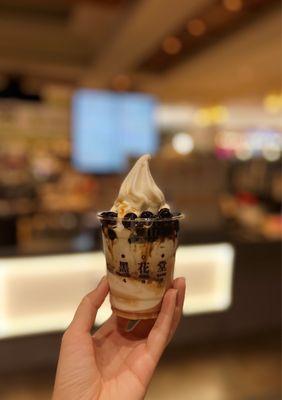 Milk Tea Bubble Ice Cream | Instagram: GaoGirlsGrubbin