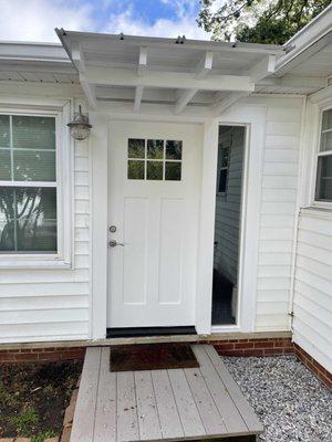 New Front Craftsman Door Install with custom sidelite.