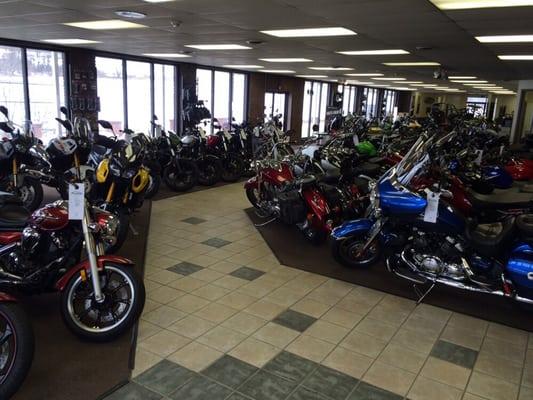 New and Pre-Owned Cruisers, Street Bikes and Dual Sports