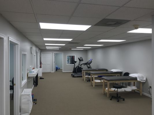 Spacious gym and private treatment rooms