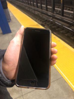 iPhone 8 Plus screen repaired